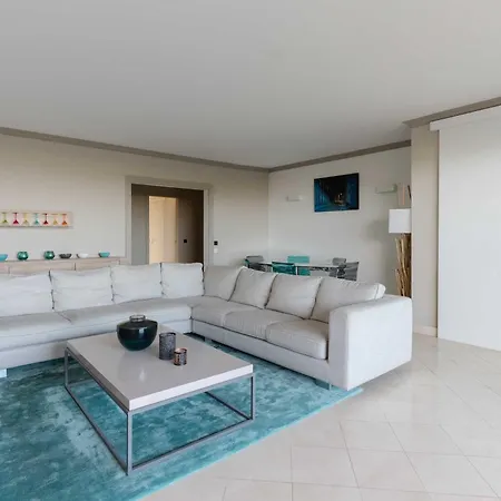 Luxurious 4 People - Casino Barriere 아파트